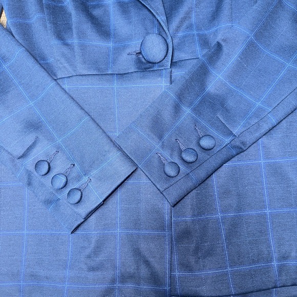 Cabi Blue Plaid Retro Peplum Waist Jacket Womens Size 4 Pleated Back Slim Blazer - Picture 4 of 16